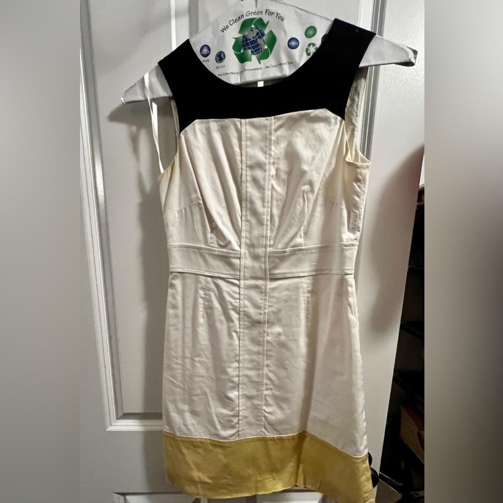 BCBG Paris Women’s Size 2 (XS/S) Color Block Mini Dress. Pet / Smoke Free Home.